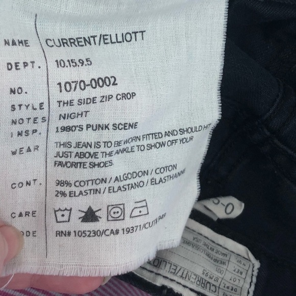 Current/Elliot The Side Zip Crop in Night - Picture 15 of 16